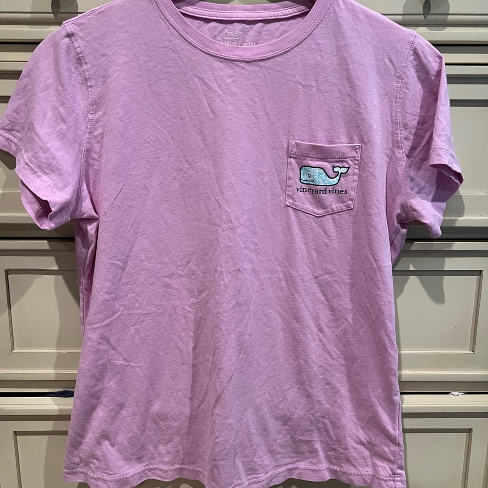 Vineyard Vines tee